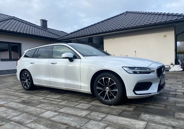 Volvo V60 cena 75800 przebieg: 118000, rok produkcji 2018 z Mielec małe 352